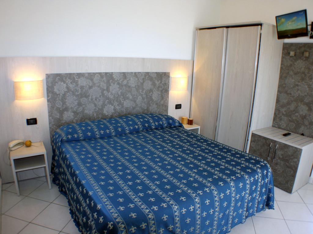 Hotel Europa Park Lido di Spina Dış mekan fotoğraf