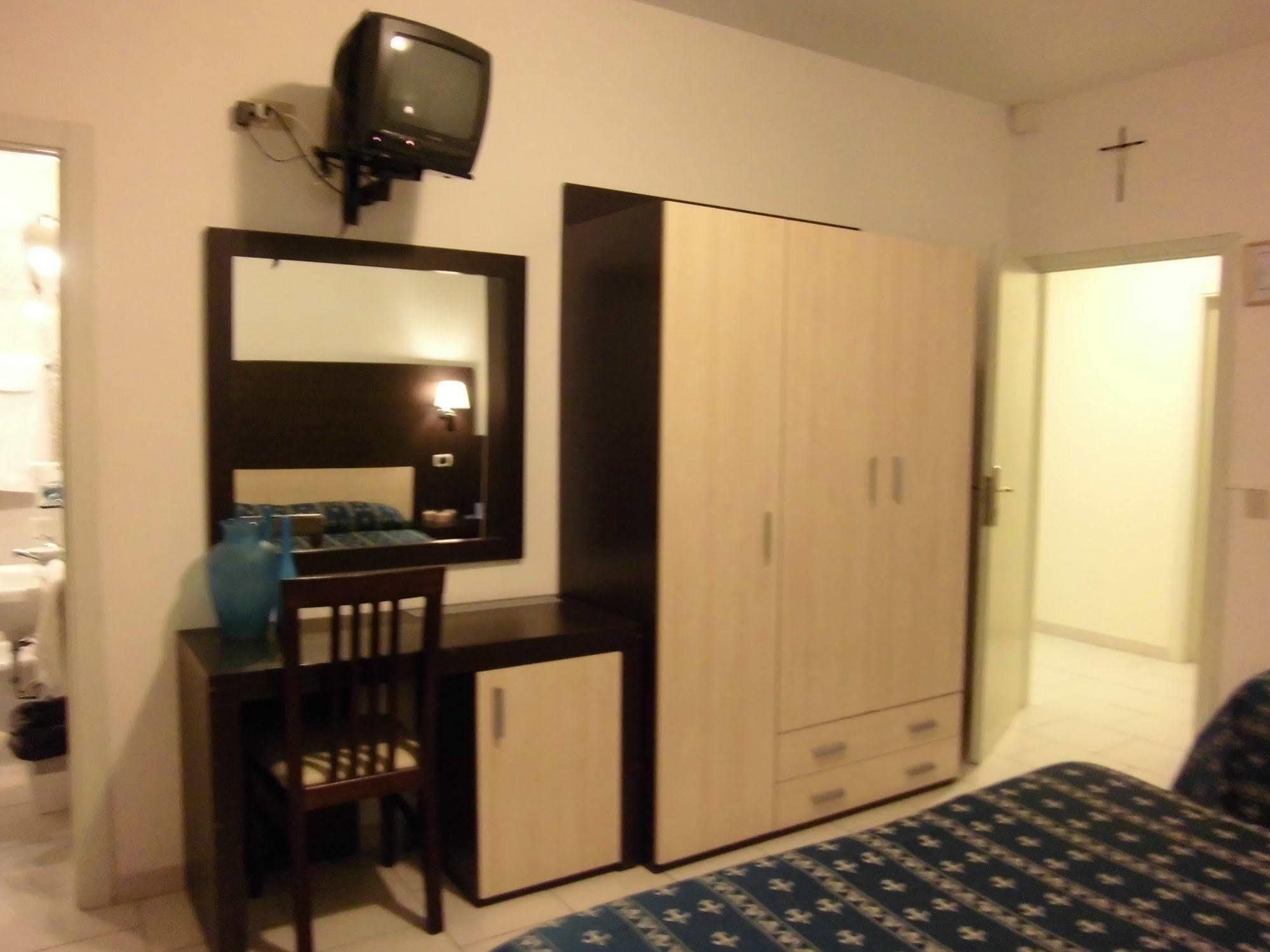 Hotel Europa Park Lido di Spina Dış mekan fotoğraf