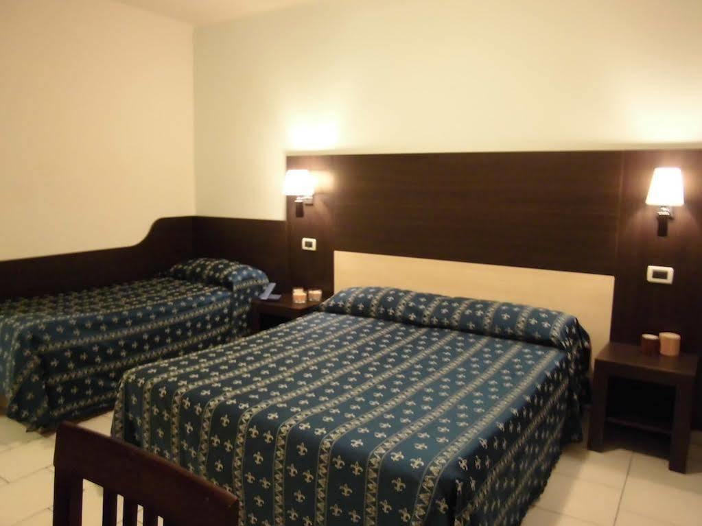 Hotel Europa Park Lido di Spina Dış mekan fotoğraf